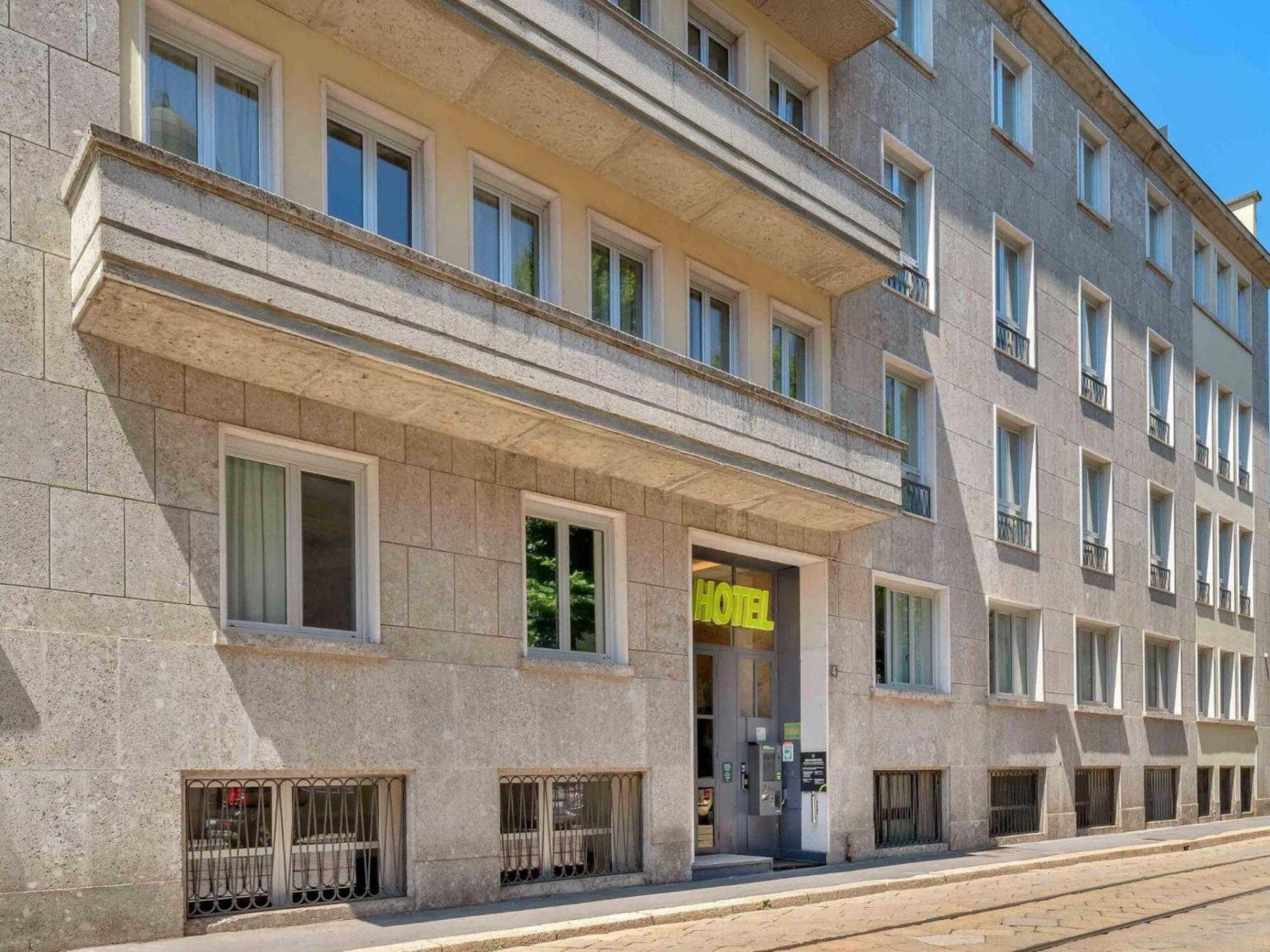 Sant'ambrogio 3* Milano